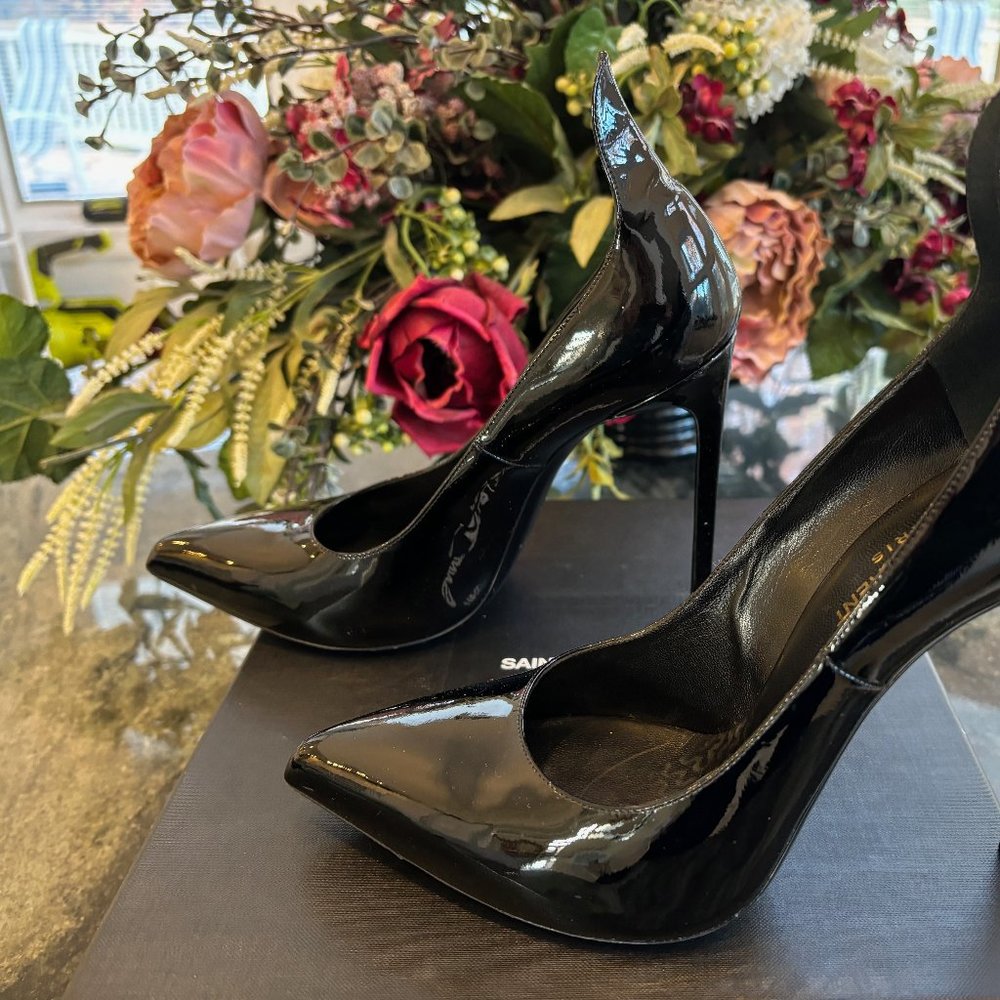 YSL Black Patent Thorn 5"+ High Heels, Euro 39 - Picture 2 of 11